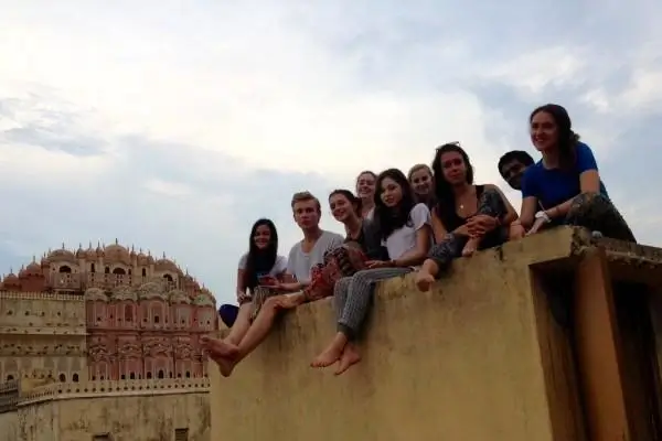 Voluntourism: Winter Break Holiday Volunteer Program