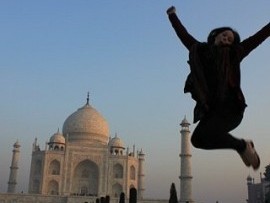 International volunteer at Taj Mahal Tour